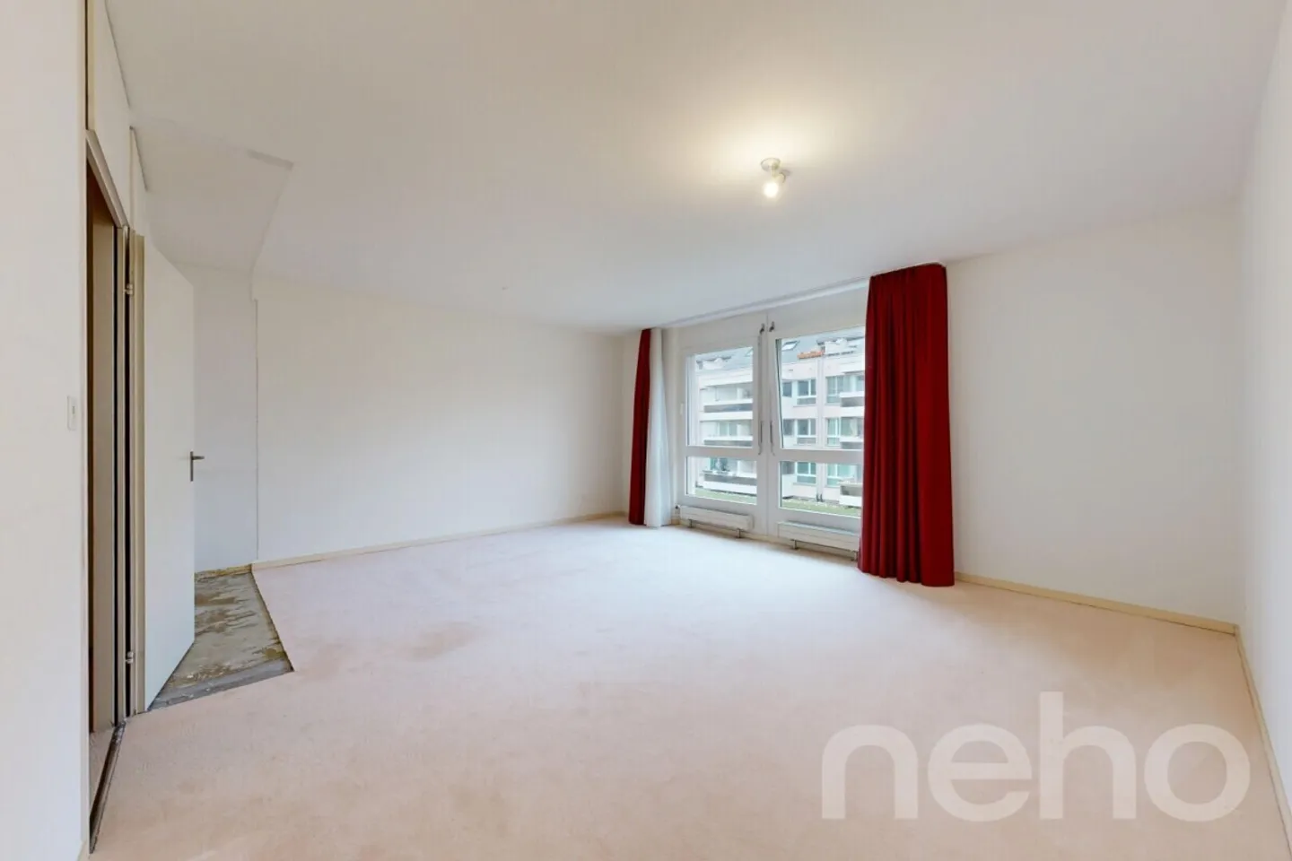 Attractive 2.5-room apartment in a central location - Photo 8 of 11