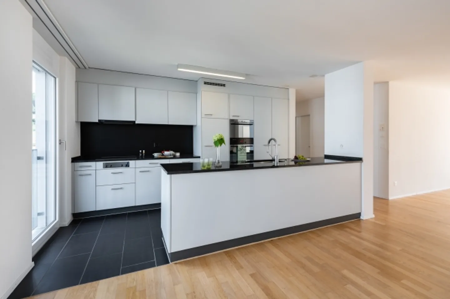 Votre appartement familial central mais proche de la nature ! - Photo 3 sur 7