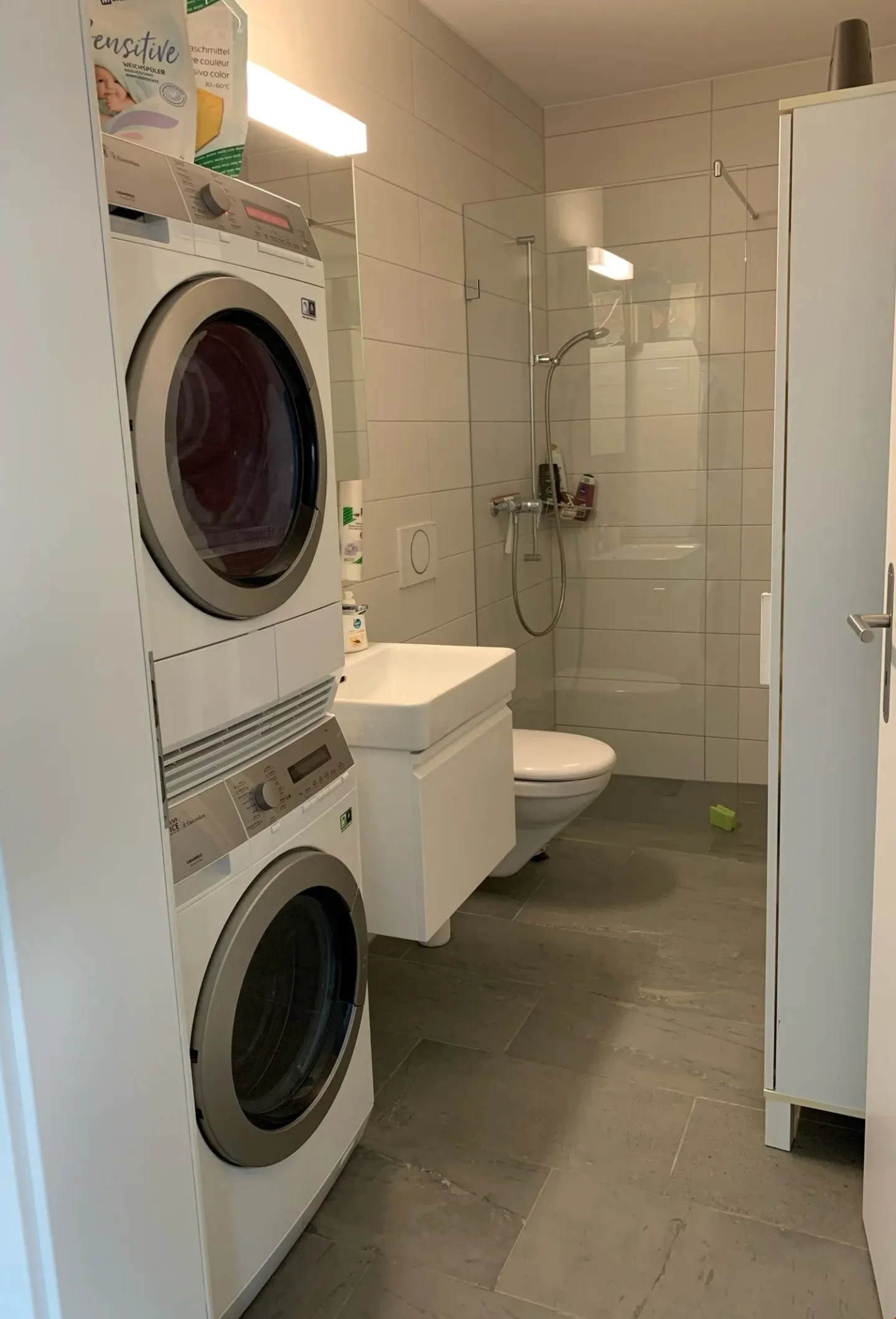 Appartement moderne et lumineux de 2.5 pièces - Photo 4 sur 7