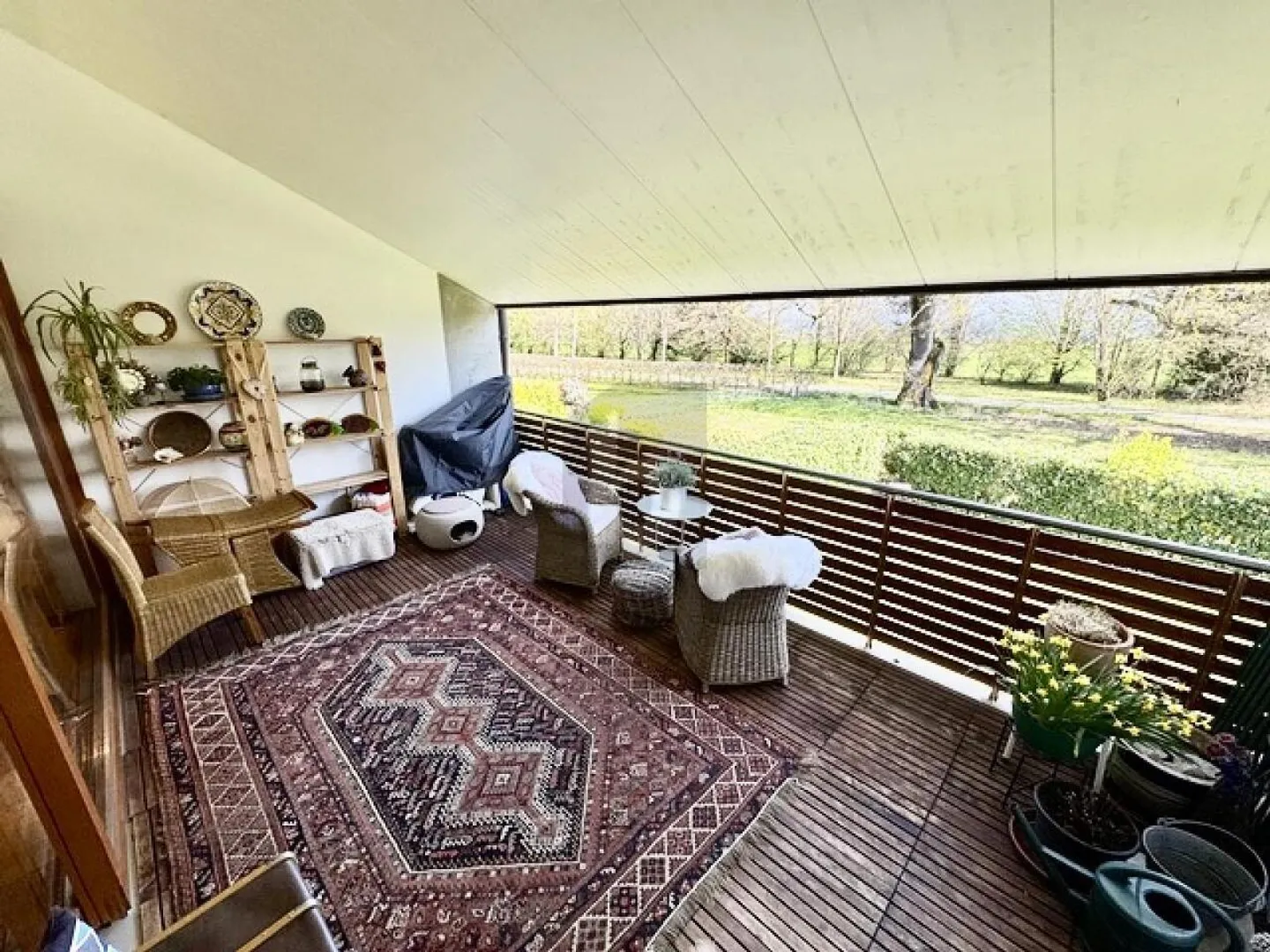 SPLENDID AND SPACIOUS WITH TWO BALCONIES - Photo 1 of 6