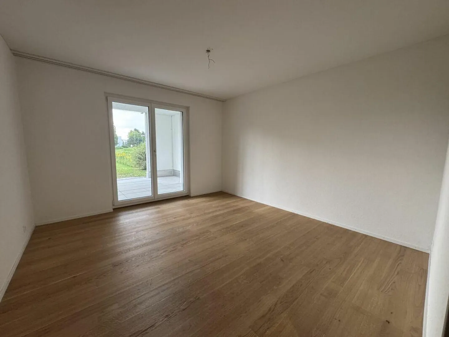 Bright 2.5 room apartment with wide views and large balcony - Photo 8 of 10