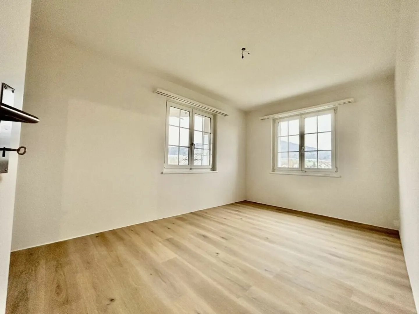 Appartamento duplex moderno di 5,5 locali in una posizione tranquilla a Möhlin - Foto 9 di 11