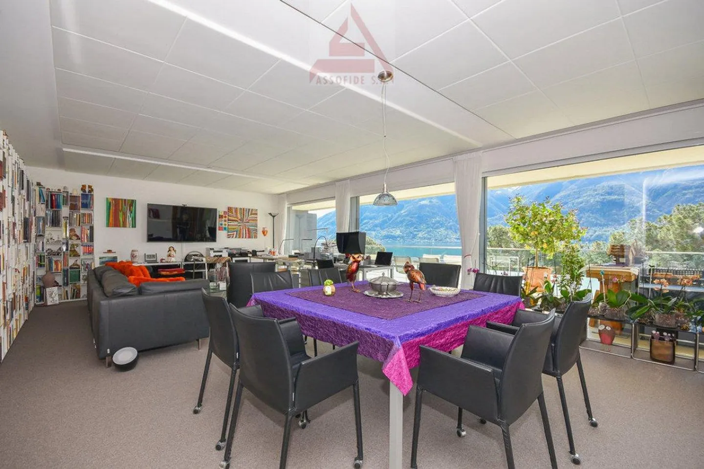 Between Heaven and Lake - Photo 3 of 7