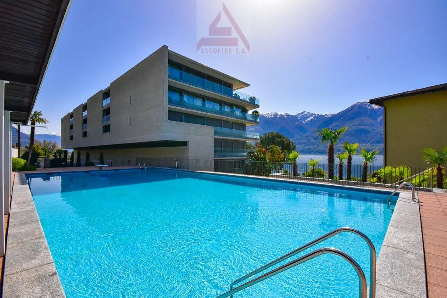 Between Heaven and Lake - Photo 6 of 7