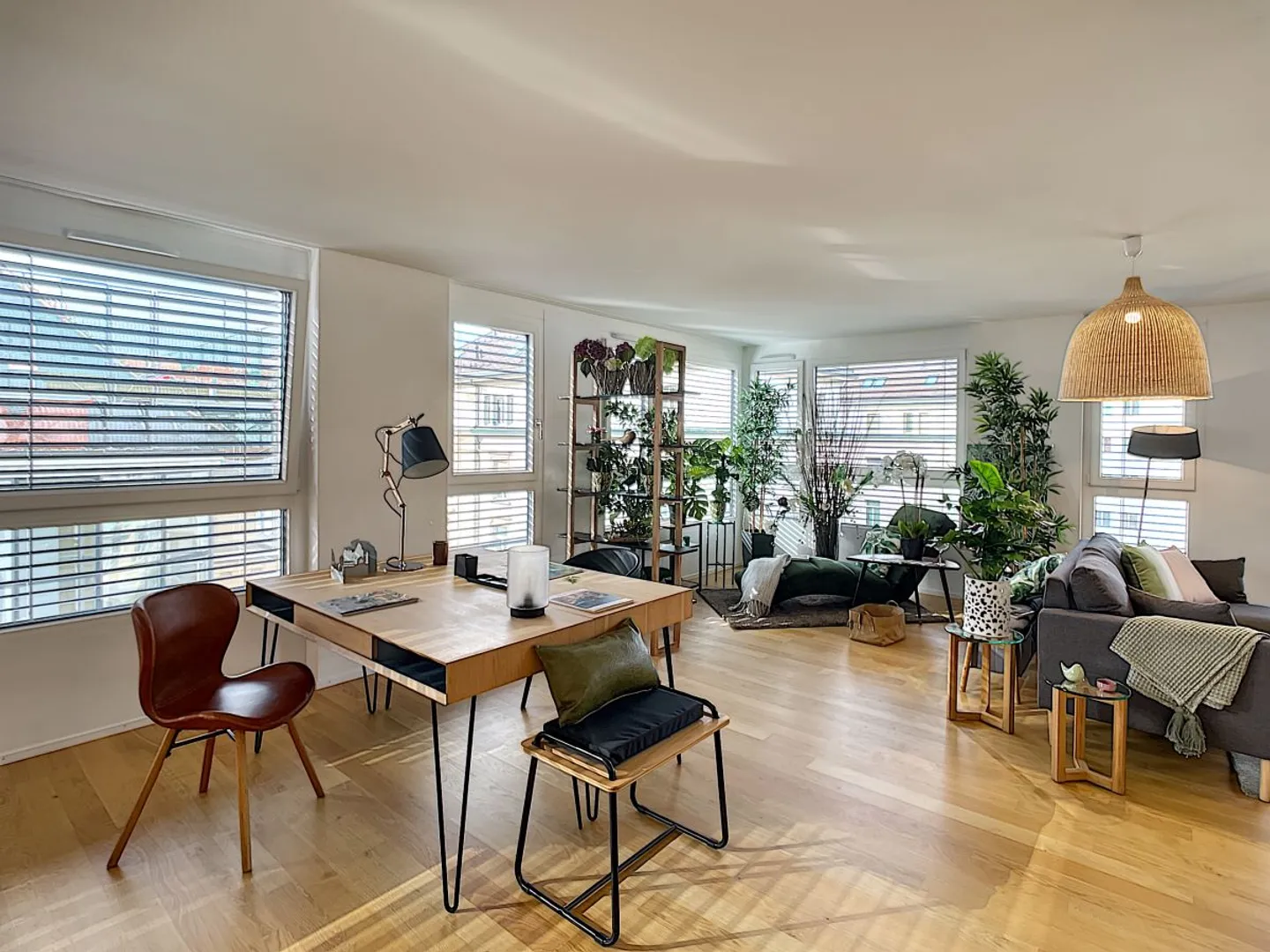 Apartment for rent - Photo 3 of 8