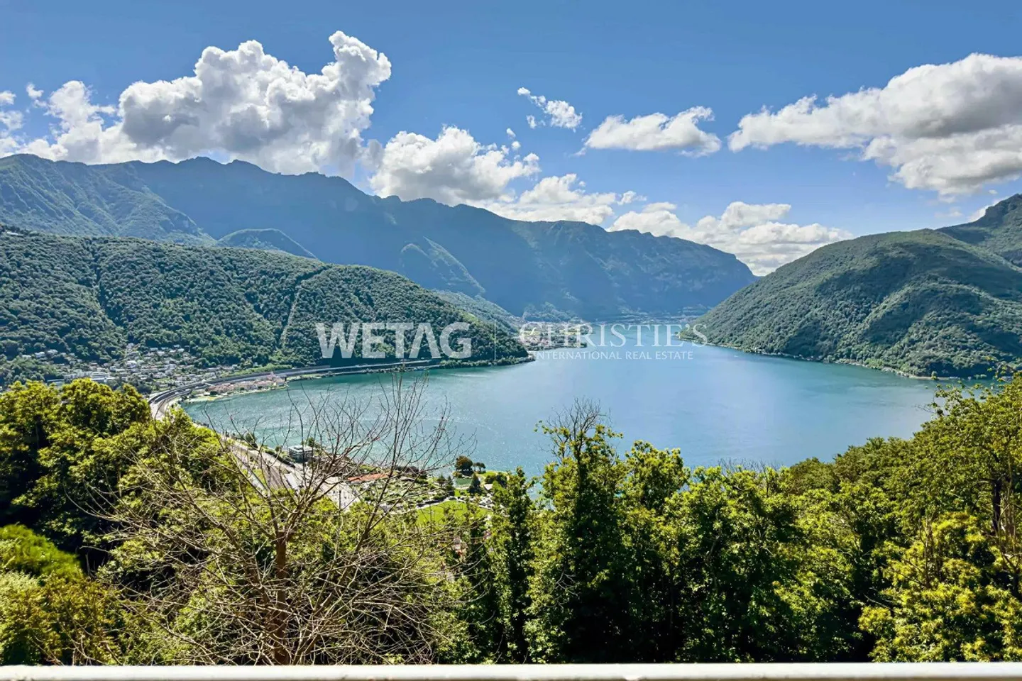 Appartamento 3,5 locali a Carona con grande terrazza e vista sul lago di Lugano in vendita - Foto 1 di 9