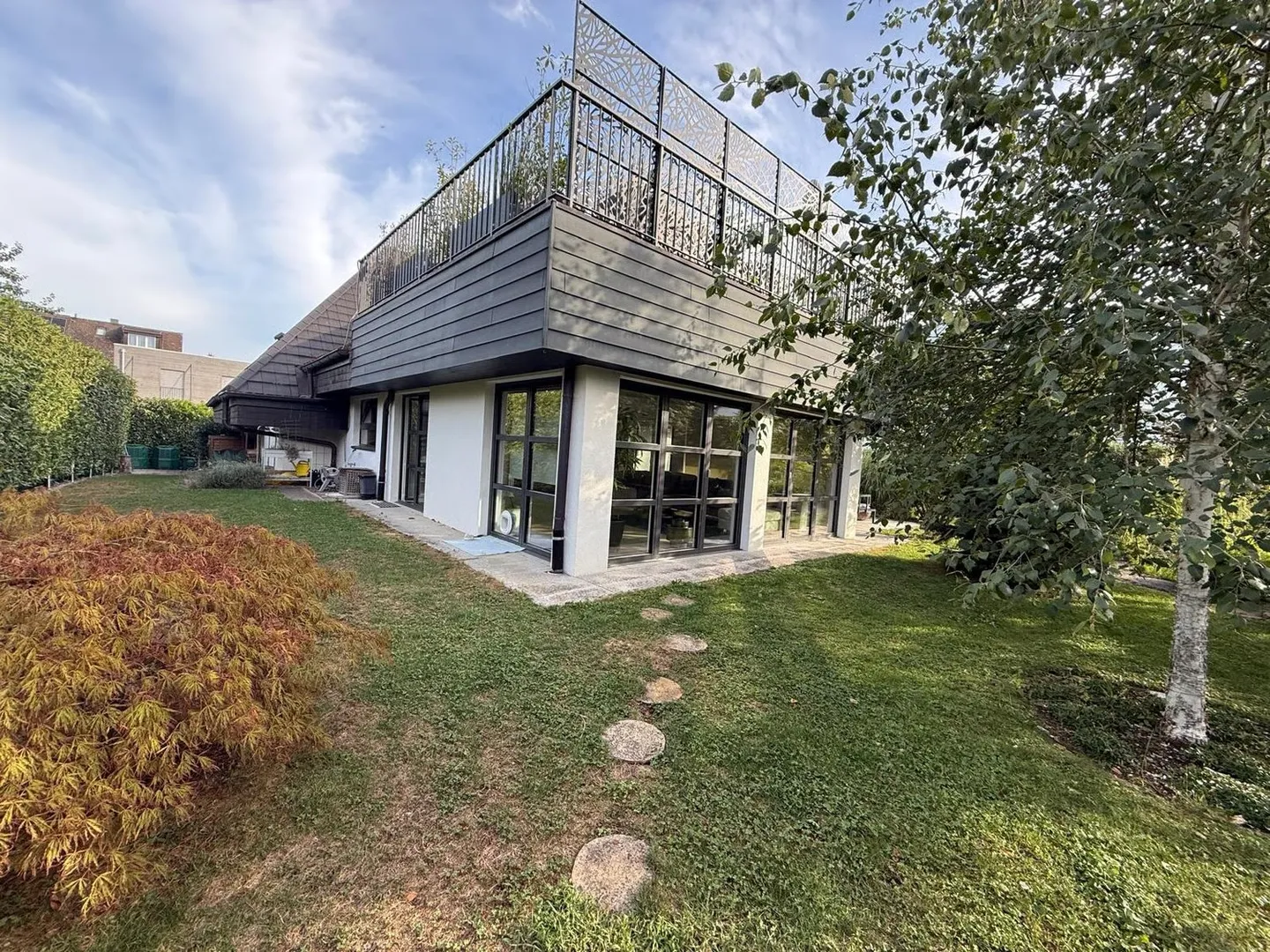 Exklusive 6.5-Zimmer-Villa - Foto 3 von 14