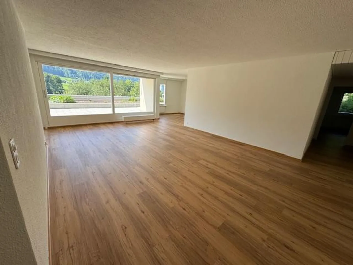 Incantevole casa a terrazza di 5 1/2 stanze in posizione top a Kriens - Foto 5 di 13