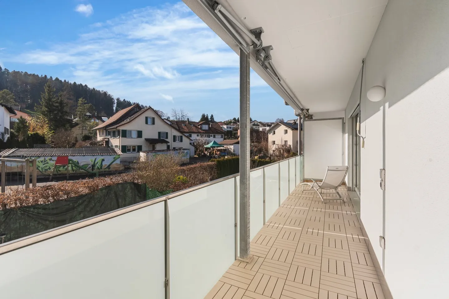 Appartement élégant de 2,5 pièces – prix incluant une place de parking, une salle de loisirs et un grand compartiment de cave - Photo 6 sur 14