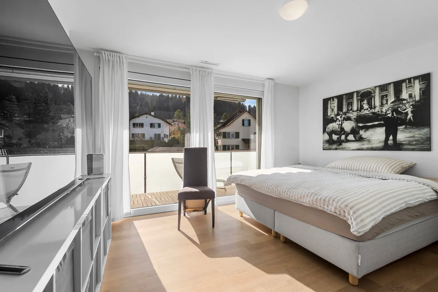 Appartement élégant de 2,5 pièces – prix incluant une place de parking, une salle de loisirs et un grand compartiment de cave - Photo 7 sur 14