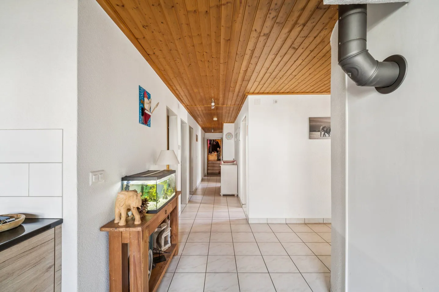 Detached 5.5-room single-family house in Niedergesteln VS with building land reserve - Photo 9 of 17