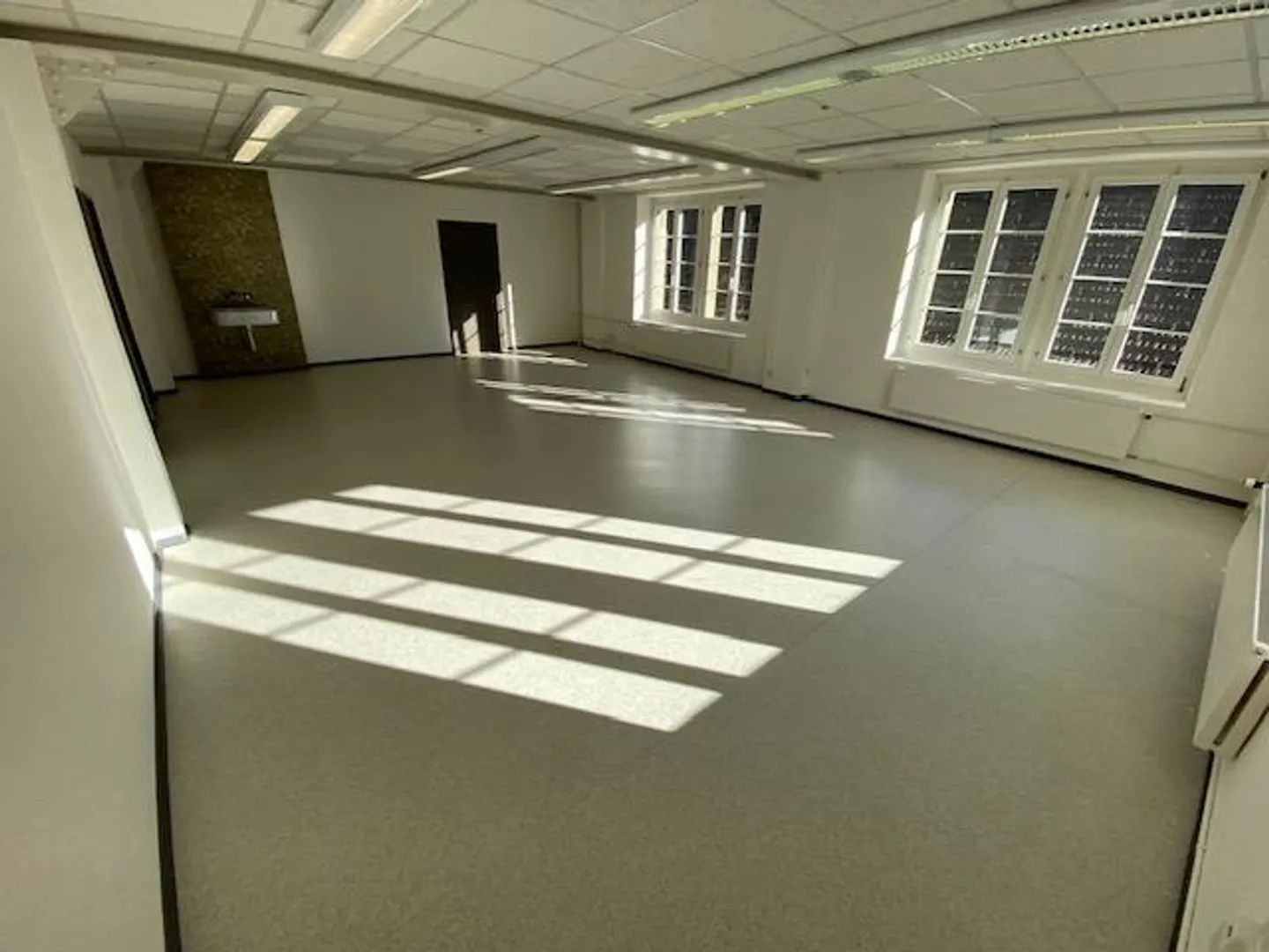 Commercial premises in the old "Mühle" Unterseen for rent - Photo 8 of 10
