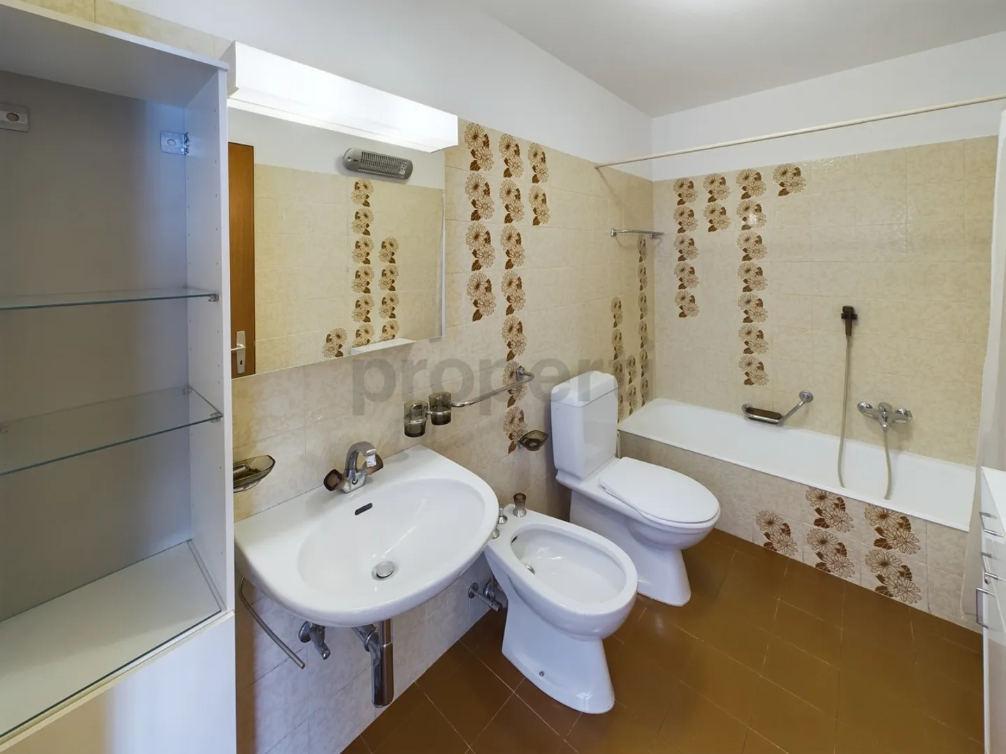 Helles 2,5-Zimmer-Apartment in strategischer Lage in Mendrisio - Foto 6 von 8