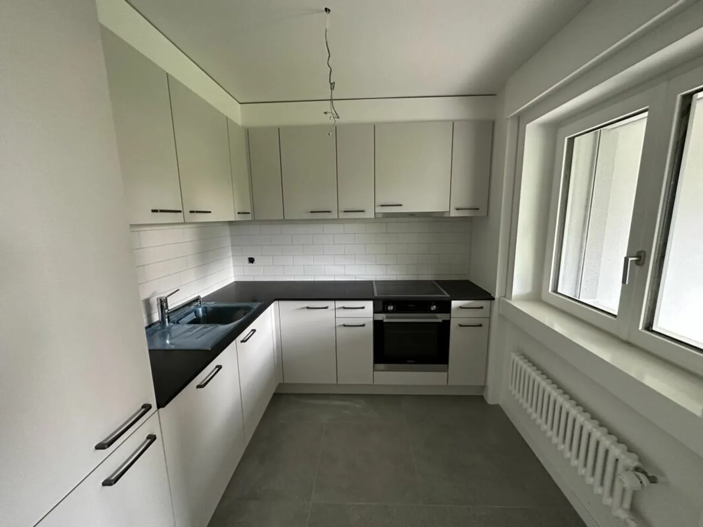 Apartment for rent - Photo 3 of 6