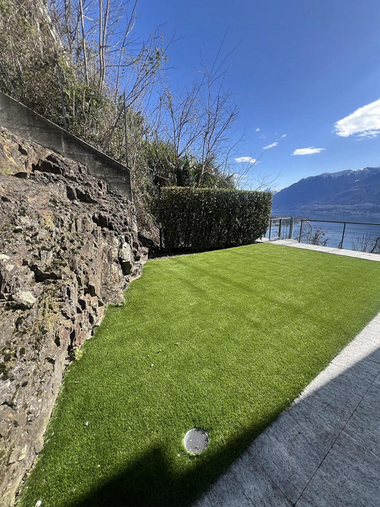Elegant Villa with Lake View - Photo 2 of 11