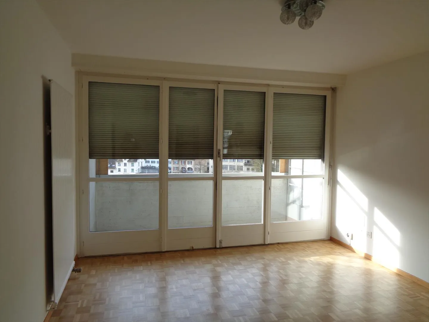 Wohnung zwischen dem Stadtzentrum und dem CFF-Bahnhof - Foto 2 von 13