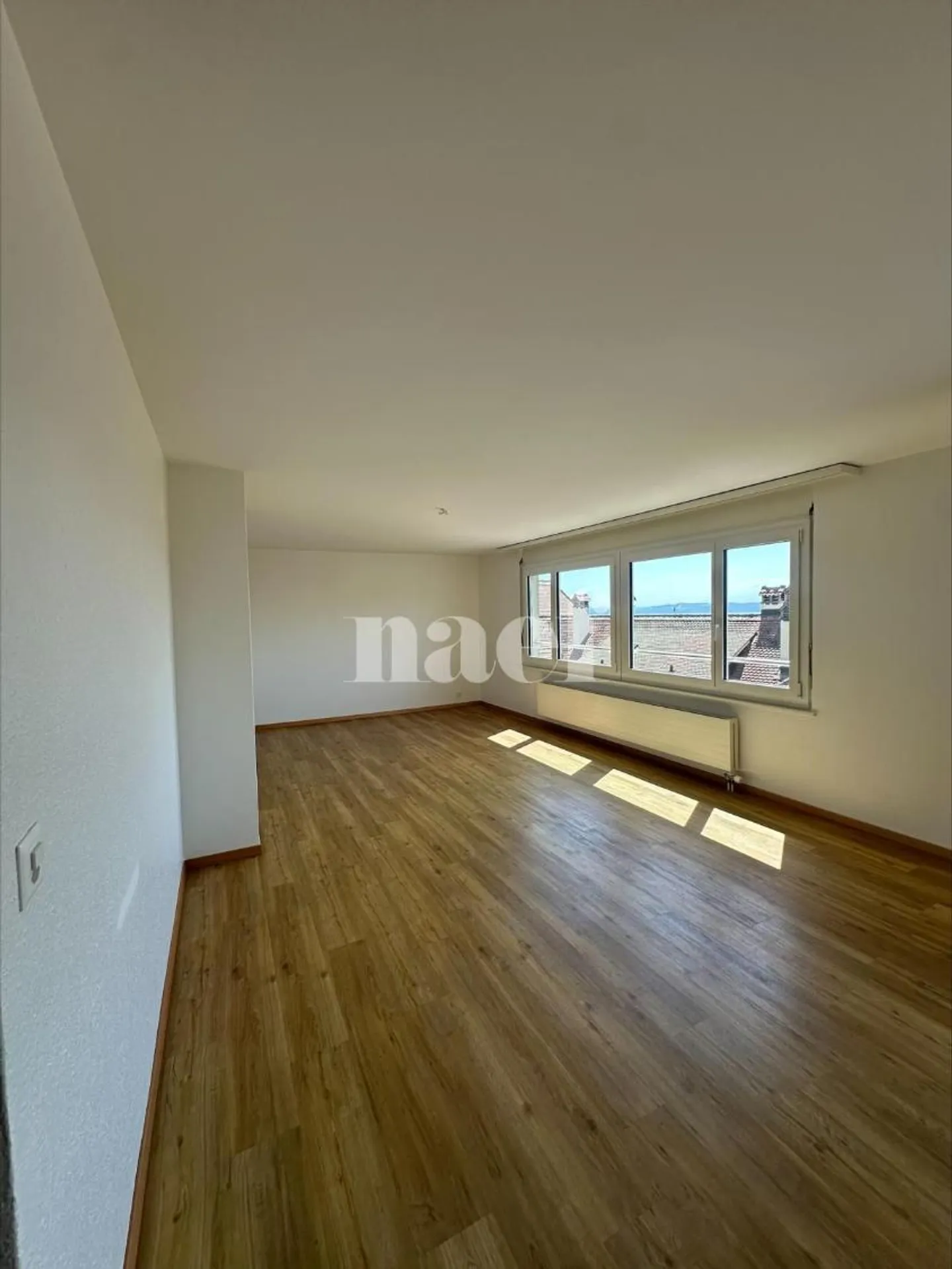Apartment with 5.5 rooms on the third floor - Photo 1 of 9
