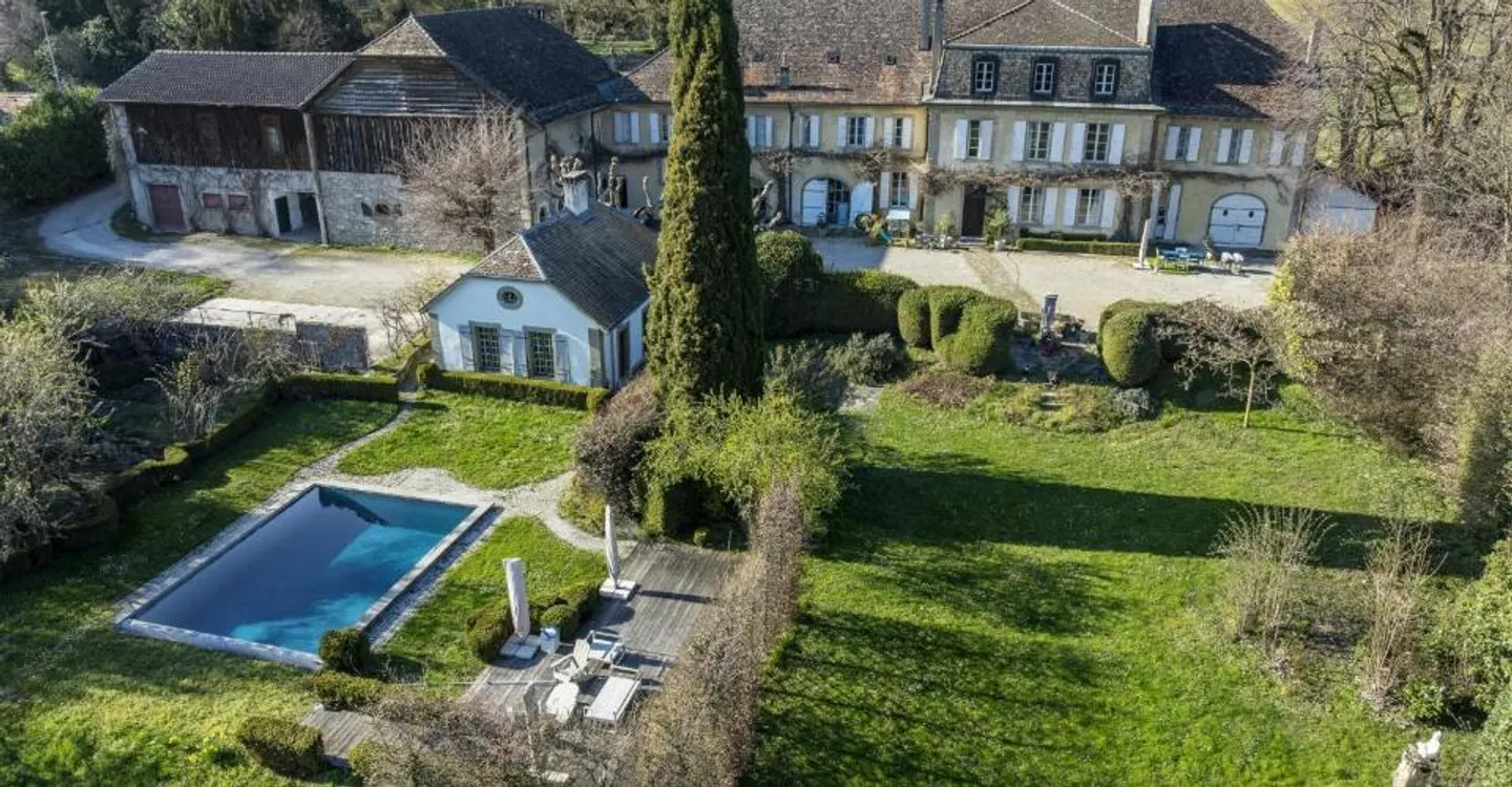 Superb estate with great potential! - Photo 1 of 7
