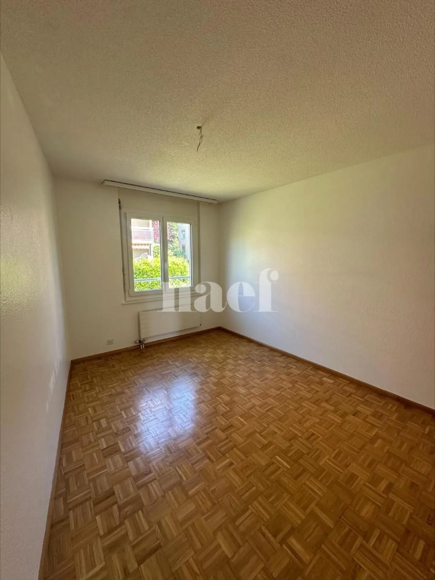 Apartment with 5.5 rooms on the third floor - Photo 7 of 9
