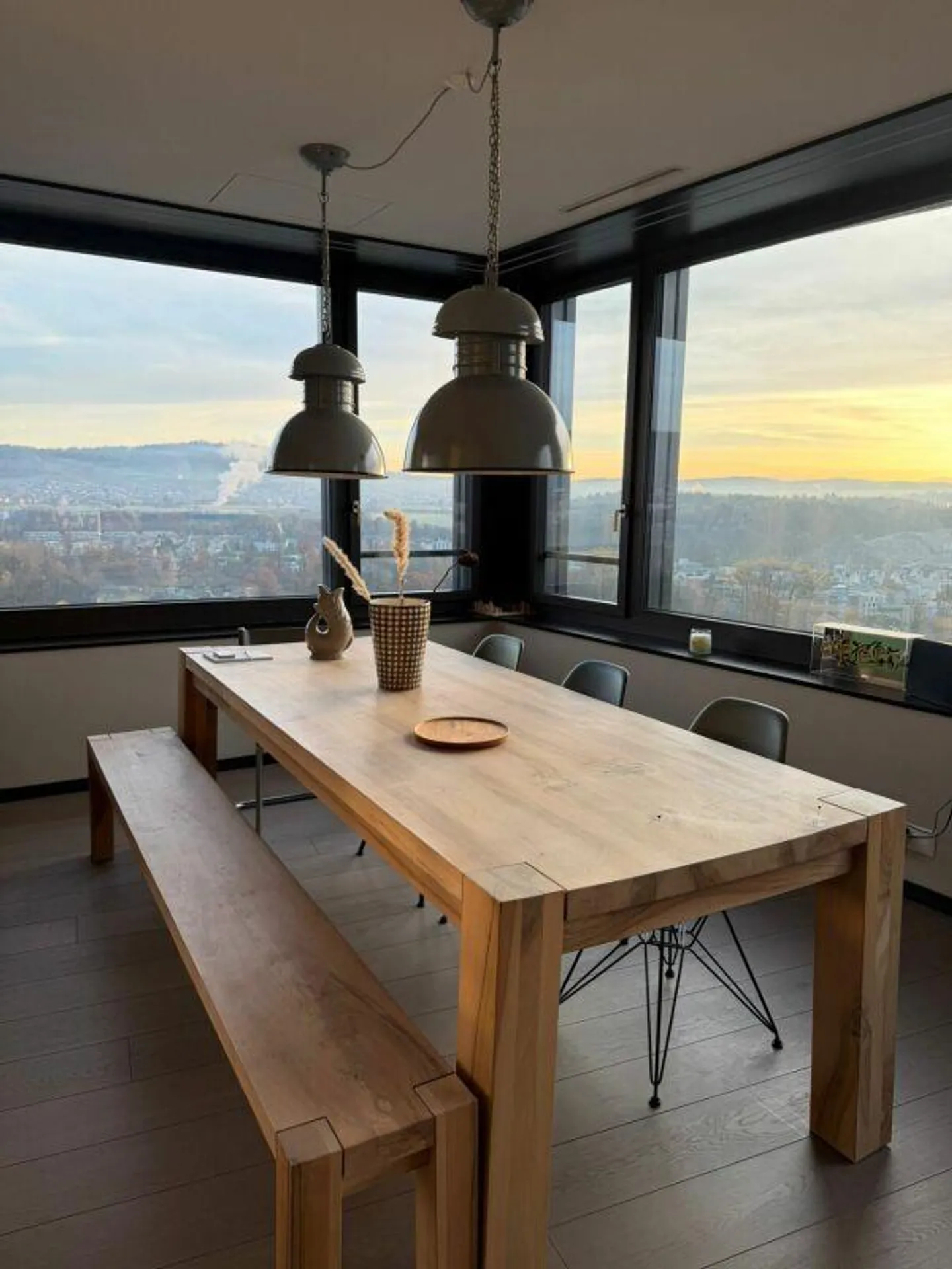 Modernes Apartment mit atemberaubendem Blick - Foto 1 von 7