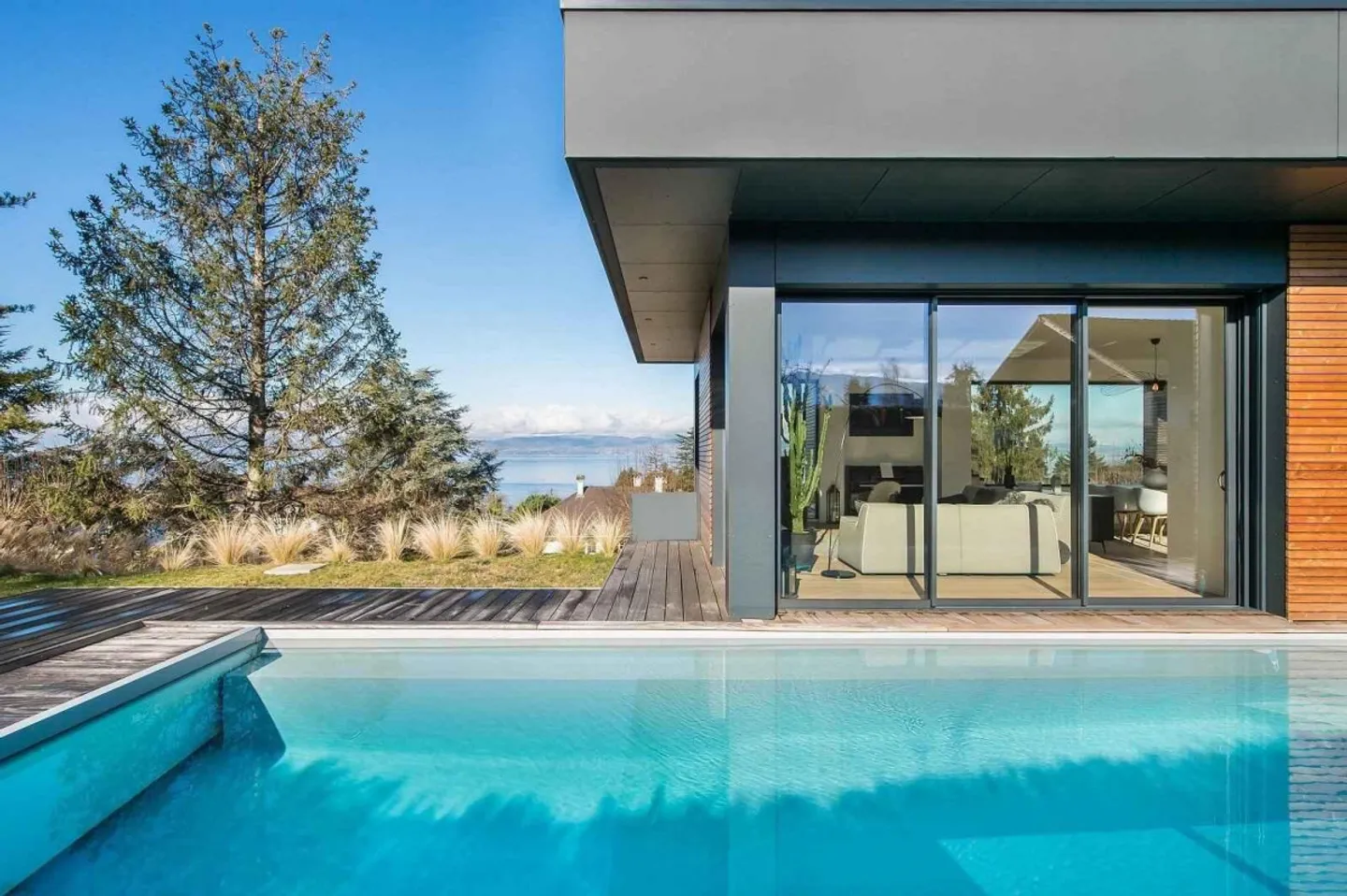 Contemporary Villa in Saint-Sulpice - Photo 3 of 3