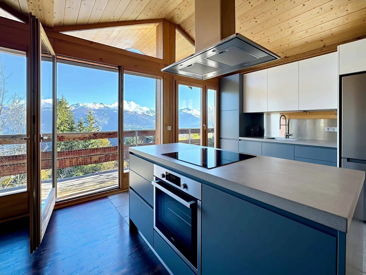 Un chalet spacieux et confortable au cœur d'Anzère - Photo 3 sur 10