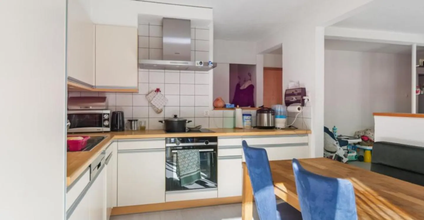 Appartement 4.5 pièces rénové - Photo 3 sur 11