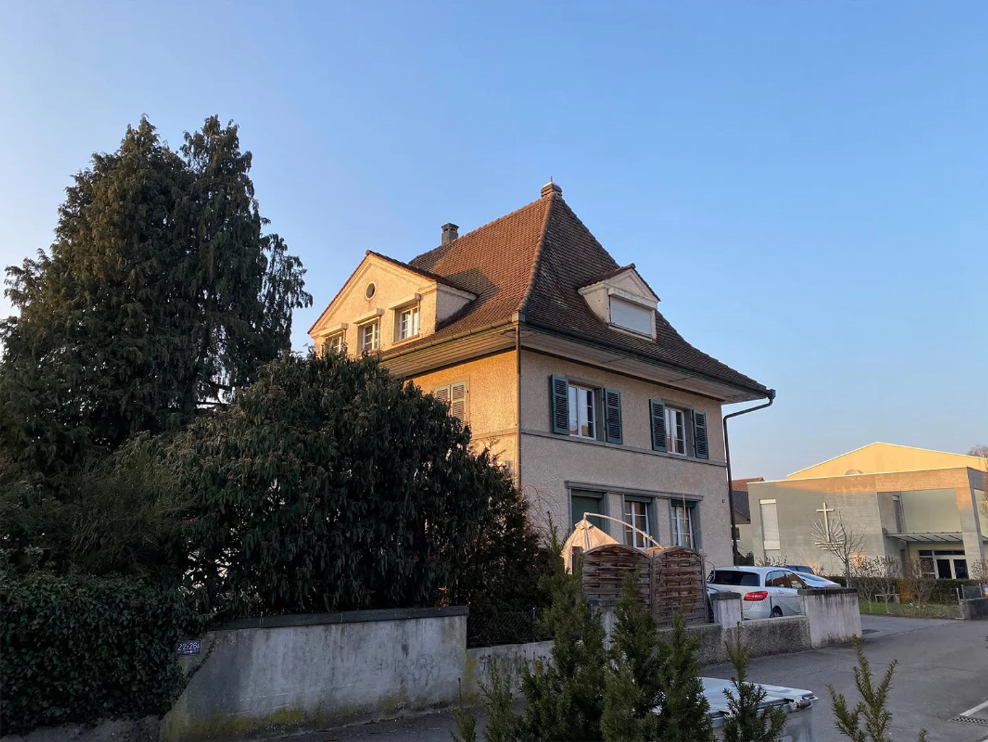 Appartement rénové juste à côté de la gare - Photo 1 sur 6