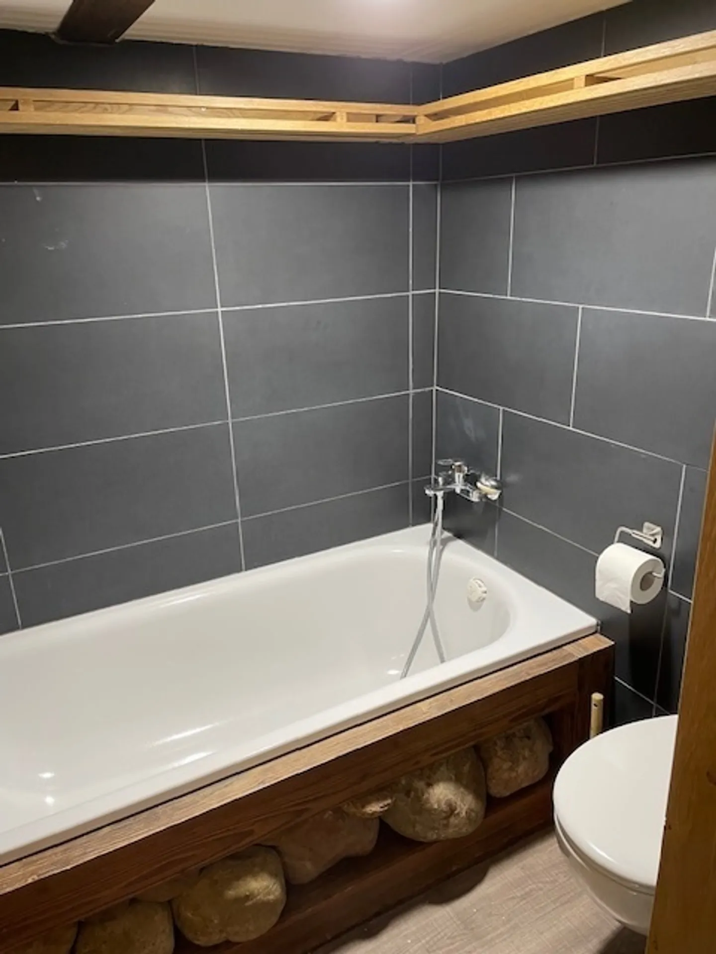 APPARTEMENT 2½ PIÈCES À AESCHLEN OB GUNTEN (BE), MEUBLÉ - Photo 8 sur 8