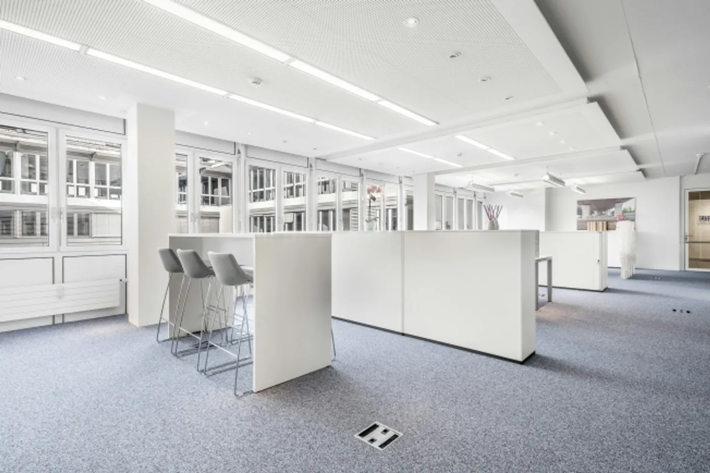 Fully developed and ready-to-move-in office space with meeting rooms - Photo 4 of 9