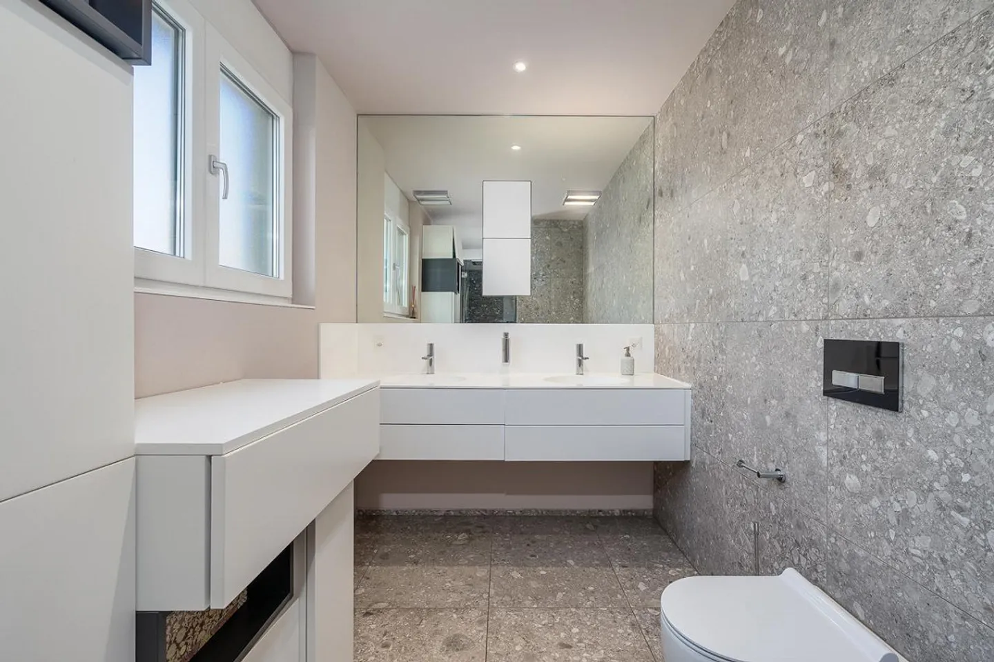 Appartamento Moderno con Vista Lago a Massagno - Foto 5 di 9