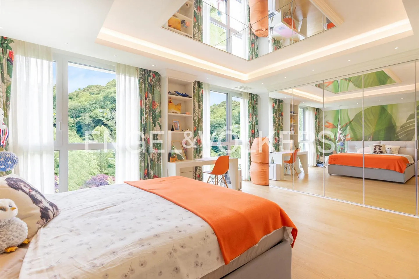 High-Quality Penthouse by the Lake with Rooftop Terrace - Photo 10 of 13
