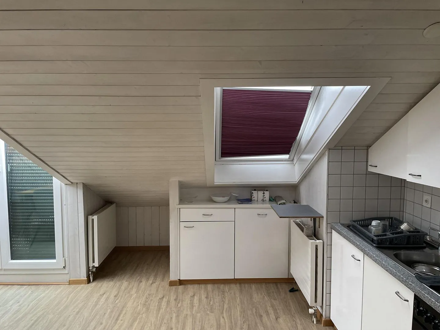 3.5-room attic apartment, 98 m², centrally located in Landquart - Sublet - Photo 8 of 8