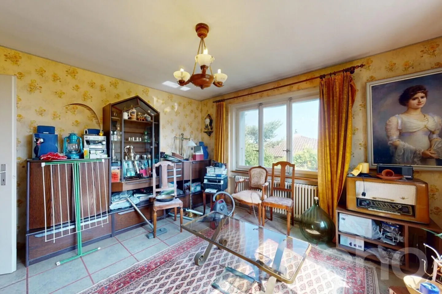 Piccola casa in un contesto idilliaco da ristrutturare completamente! - Foto 2 di 12