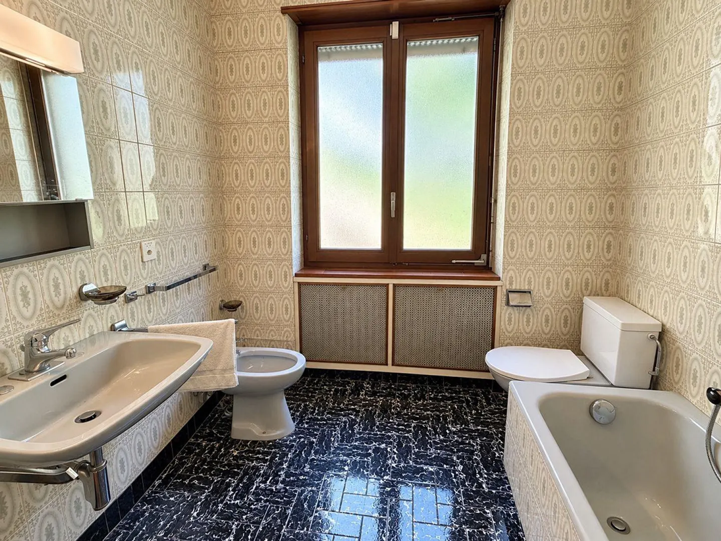 Renovation-Needed House with Two Separate Apartments and Stunning Lake View - Photo 9 of 21