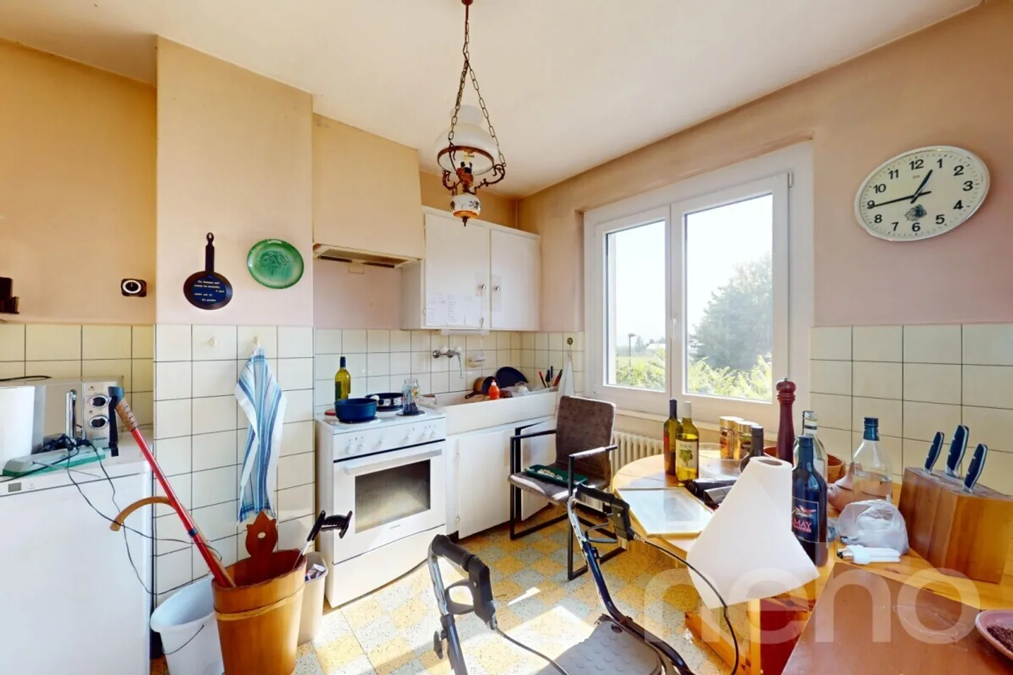 Piccola casa in un contesto idilliaco da ristrutturare completamente! - Foto 8 di 12