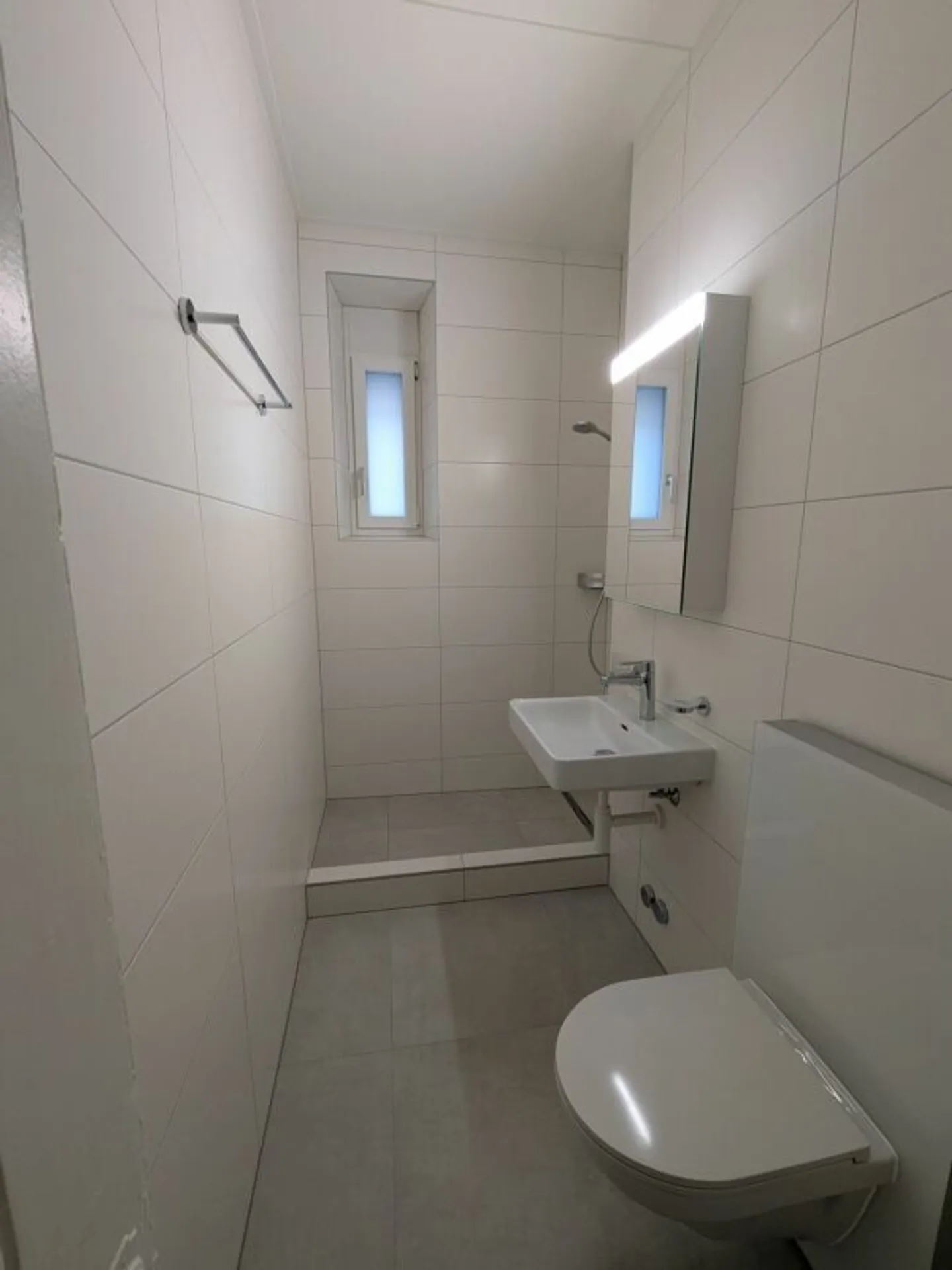 Appartement de 3 pièces avec vue sur le lac - Photo 2 sur 11