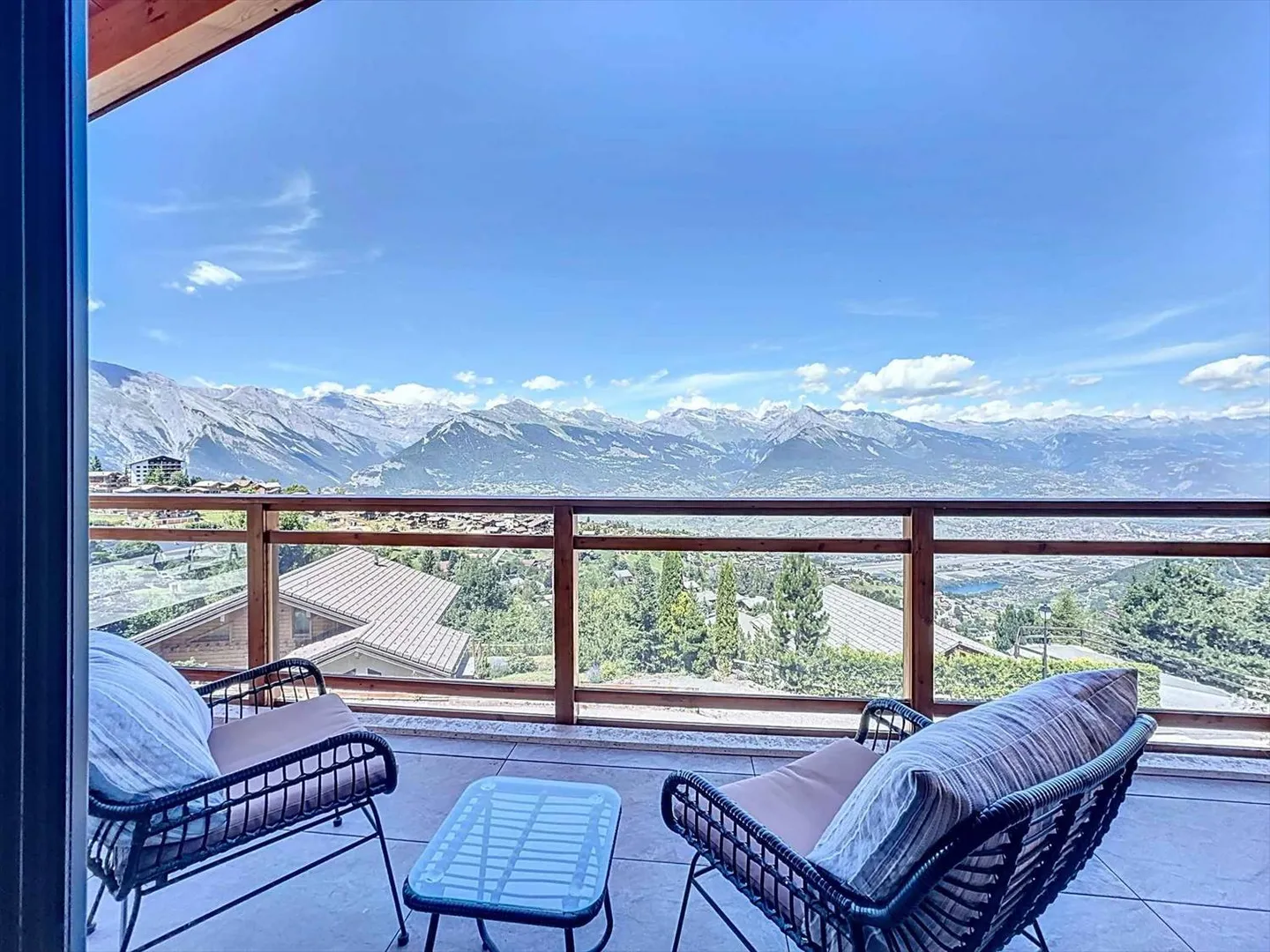 Nendaz - Chalet contemporaneo con vista mozzafiato sulla valle - Foto 7 di 13