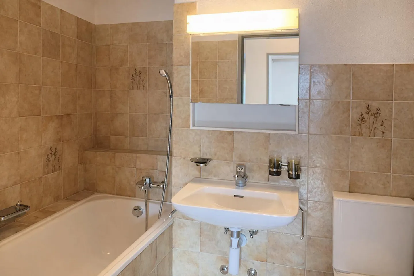 Appartement spacieux au rez-de-chaussée - Photo 6 sur 7