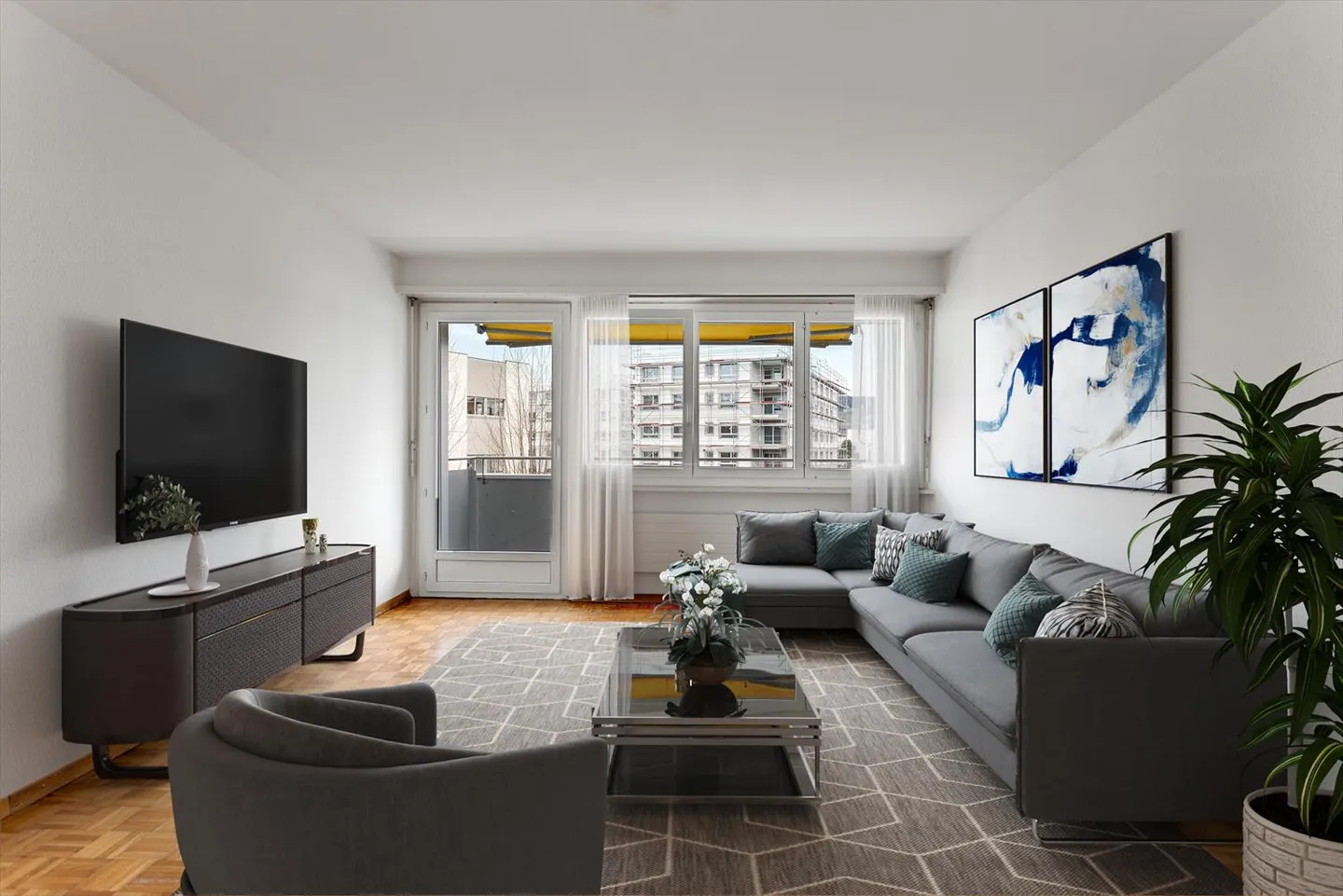 Apartment for rent - Photo 3 of 13