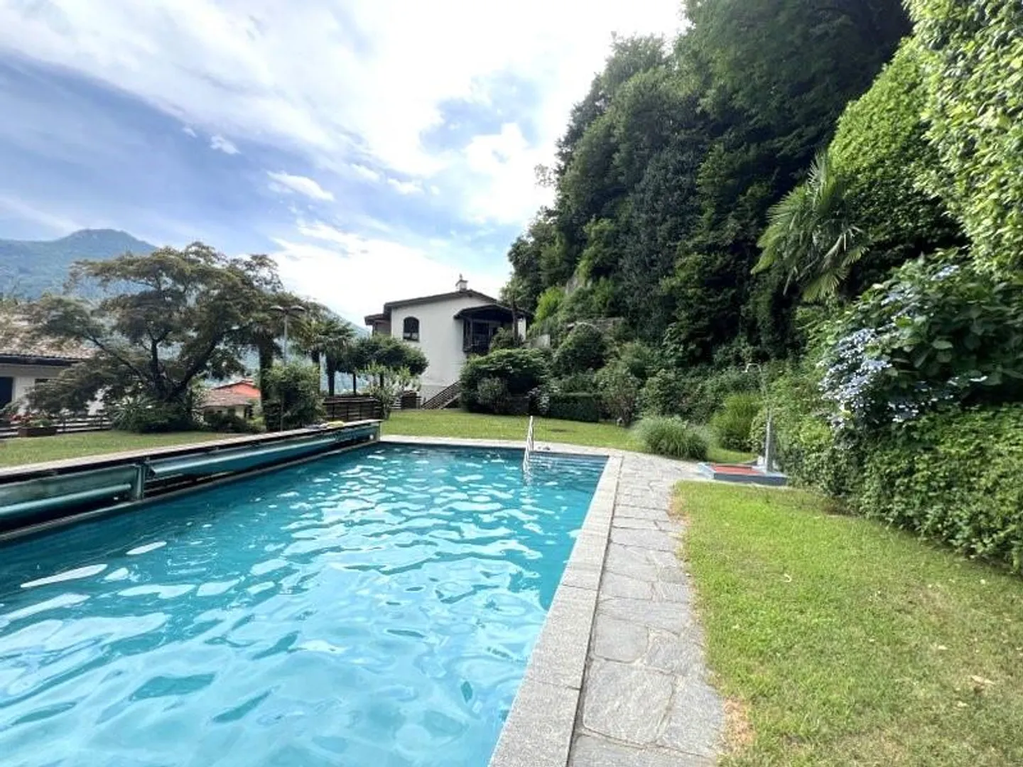 Appartement spacieux de 3,5 pièces avec vue imprenable sur le lac - Photo 3 sur 13