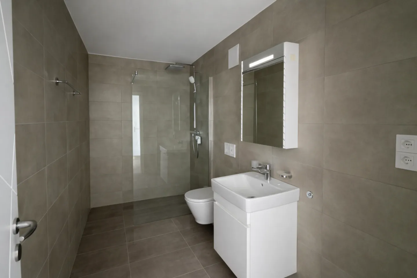 Appartement moderne 2.5 pièces - Photo 4 sur 8