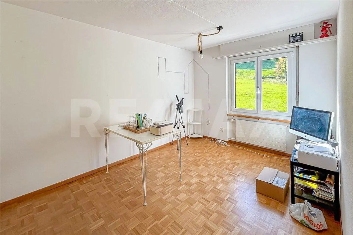 Centrally Located 5.5-Room Apartment with Large Terrace and ... - Photo 8 of 13