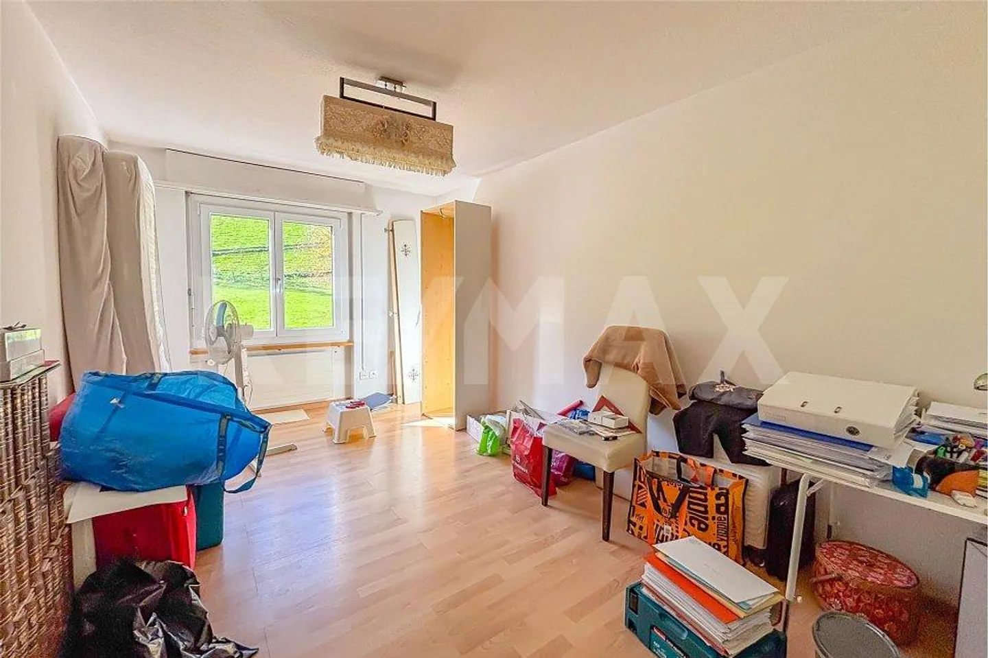 Centrally Located 5.5-Room Apartment with Large Terrace and ... - Photo 9 of 13