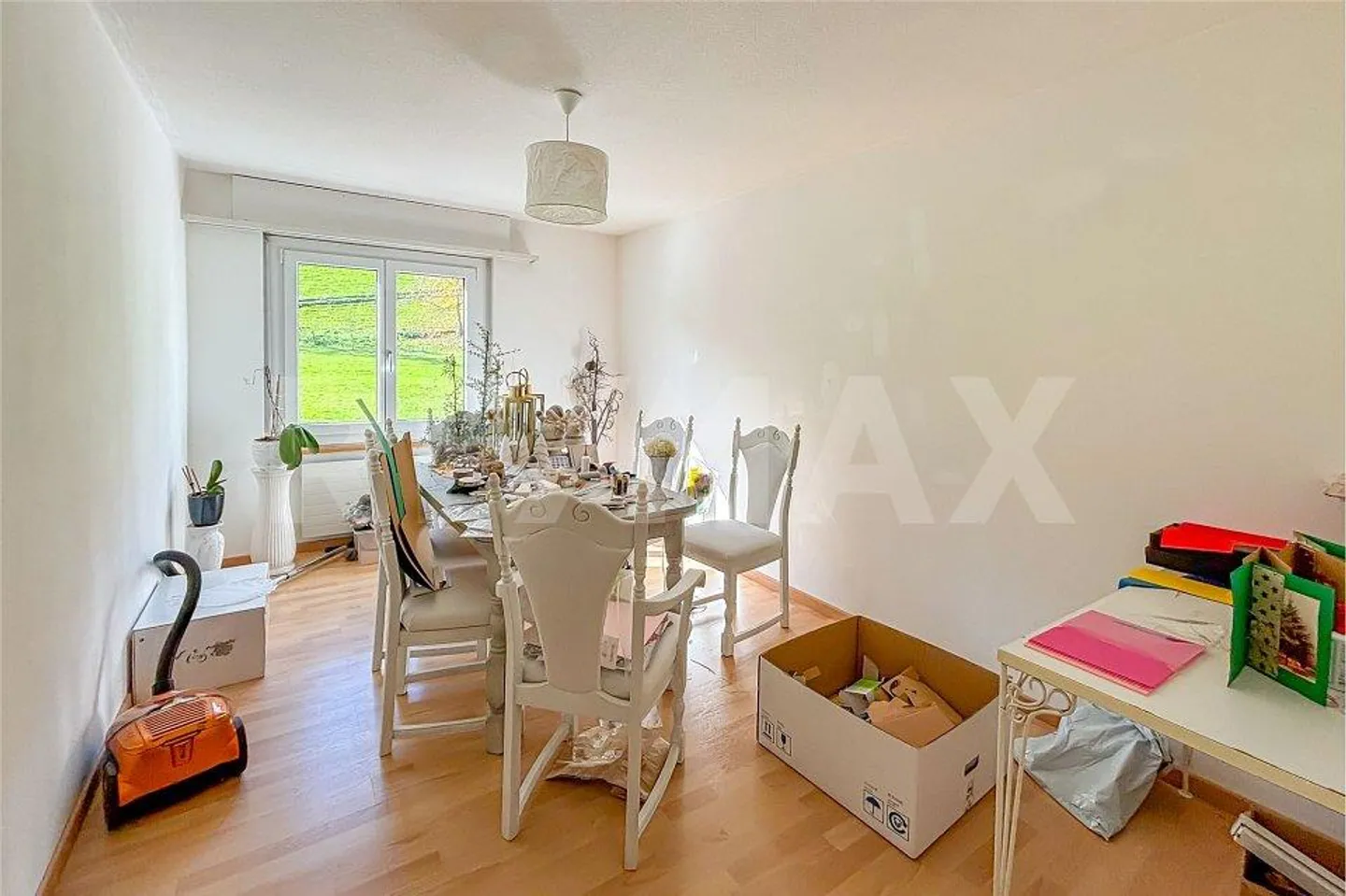 Centrally Located 5.5-Room Apartment with Large Terrace and ... - Photo 10 of 13