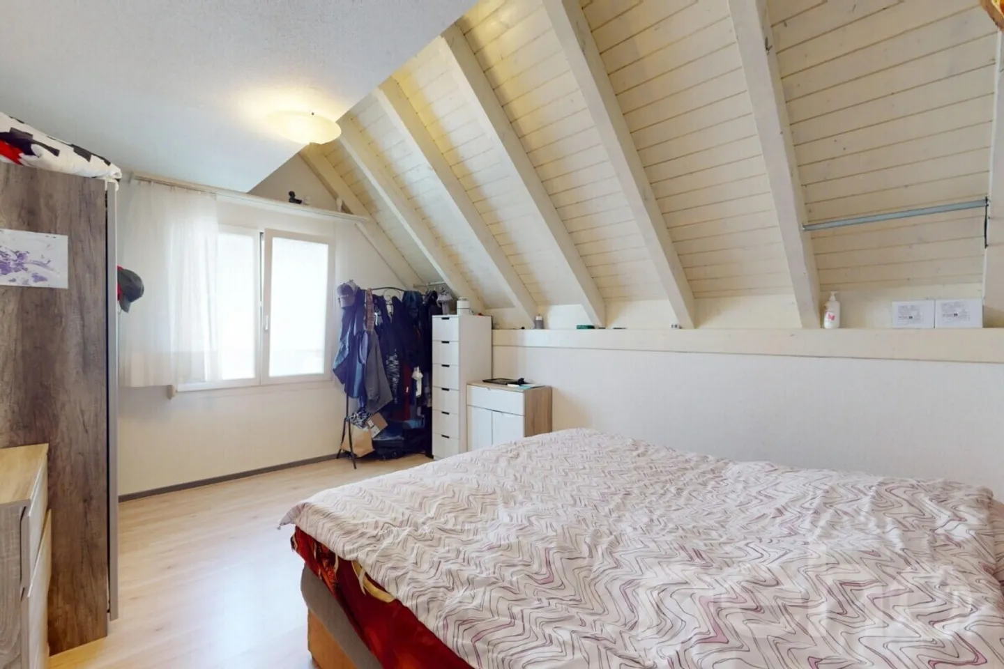 Appartement en duplex avec beaucoup d'espace et vue sur la verdure - Photo 7 sur 12