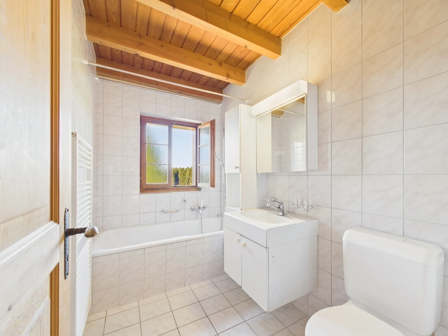 Charmante appartement 3.5 pièces dans le vert avec vue sur la forêt - Photo 10 sur 12