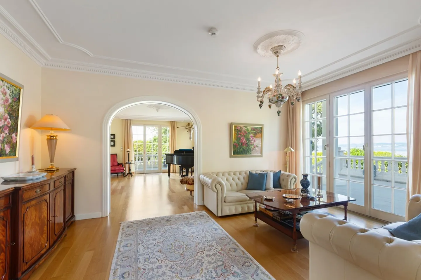 Villa di Lusso con Vista Lago - Foto 5 di 6