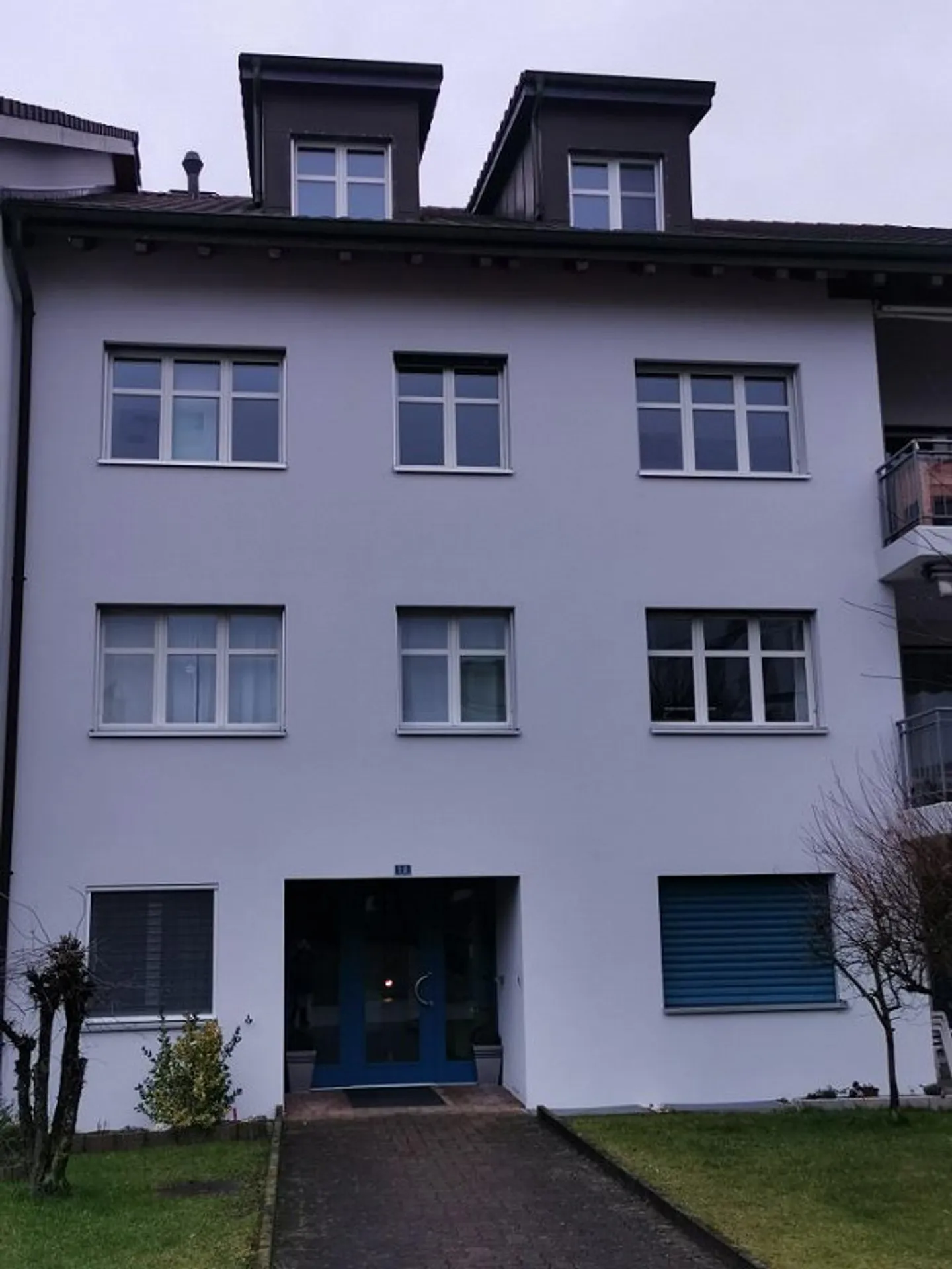 Garage space for rent! - Photo 1 of 1