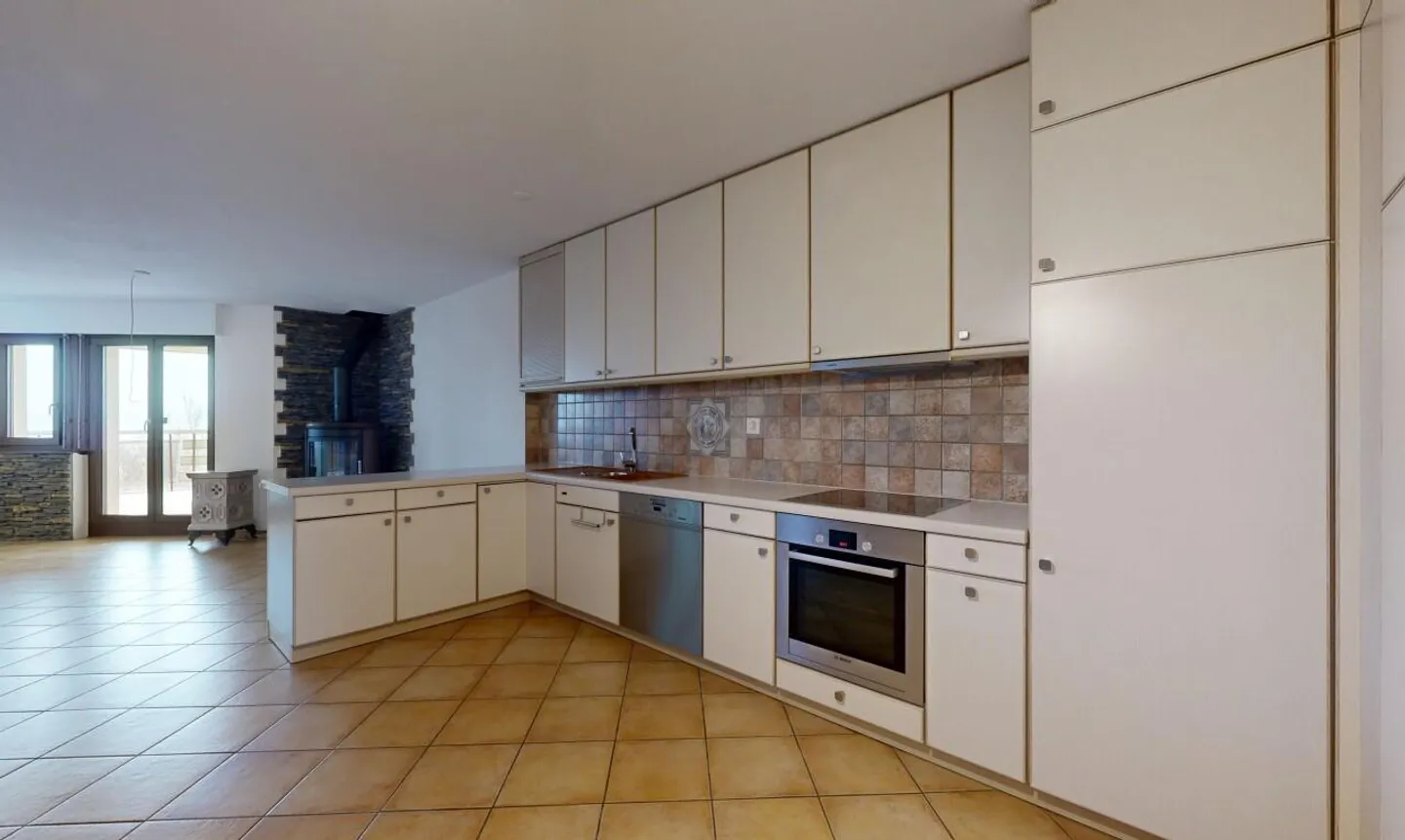 Apartment with a panorama of the lake and the Alps, close to the center - Photo 8 of 11